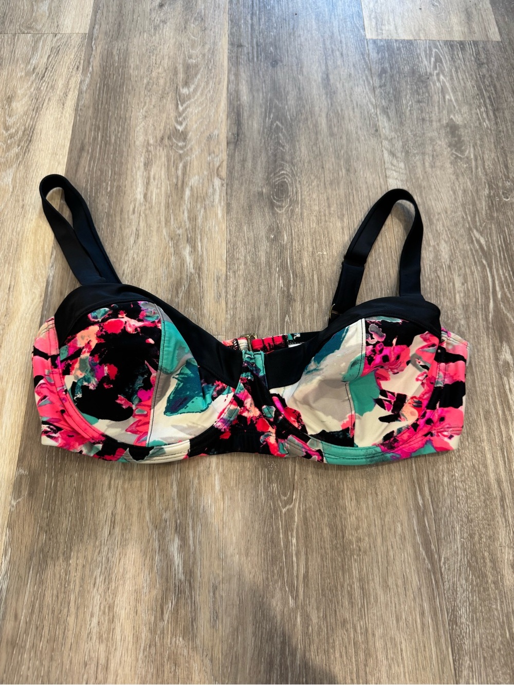 Ava & Viv underwire floral bikini top w/ vibrant colored abstract floral pattern